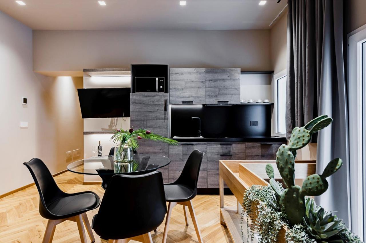 Ferrini Home - Etnea Heritage Catania Bagian luar foto
